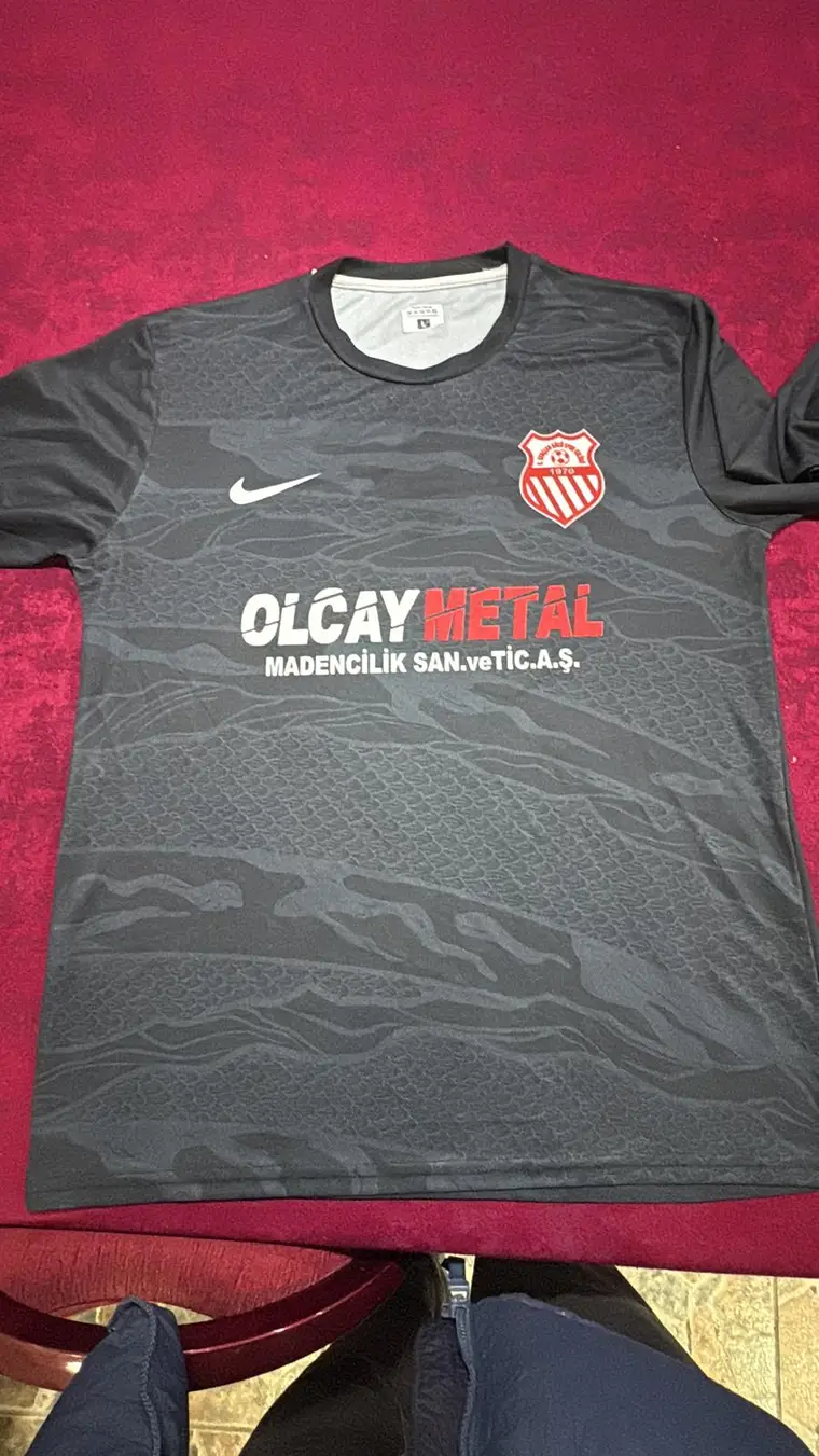 Bağcılar Gençlergücü antrenman forması — siyah, Olcay Metal sponsorlu
